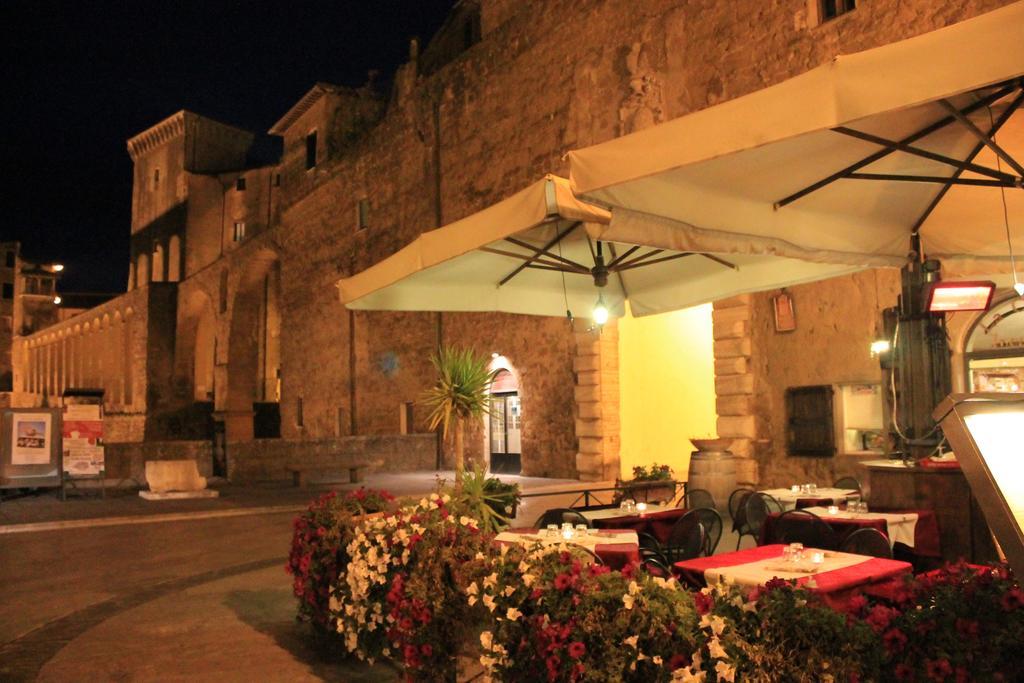 Affittacamere La Magica Torre Pitigliano Exterior foto