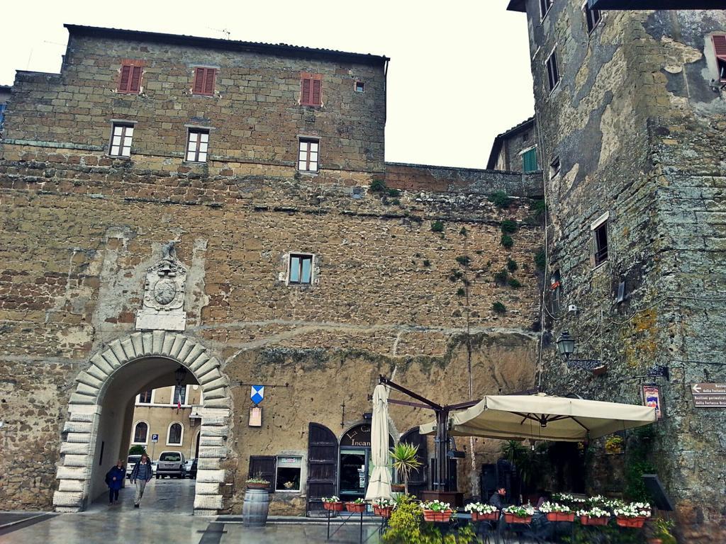 Affittacamere La Magica Torre Pitigliano Exterior foto